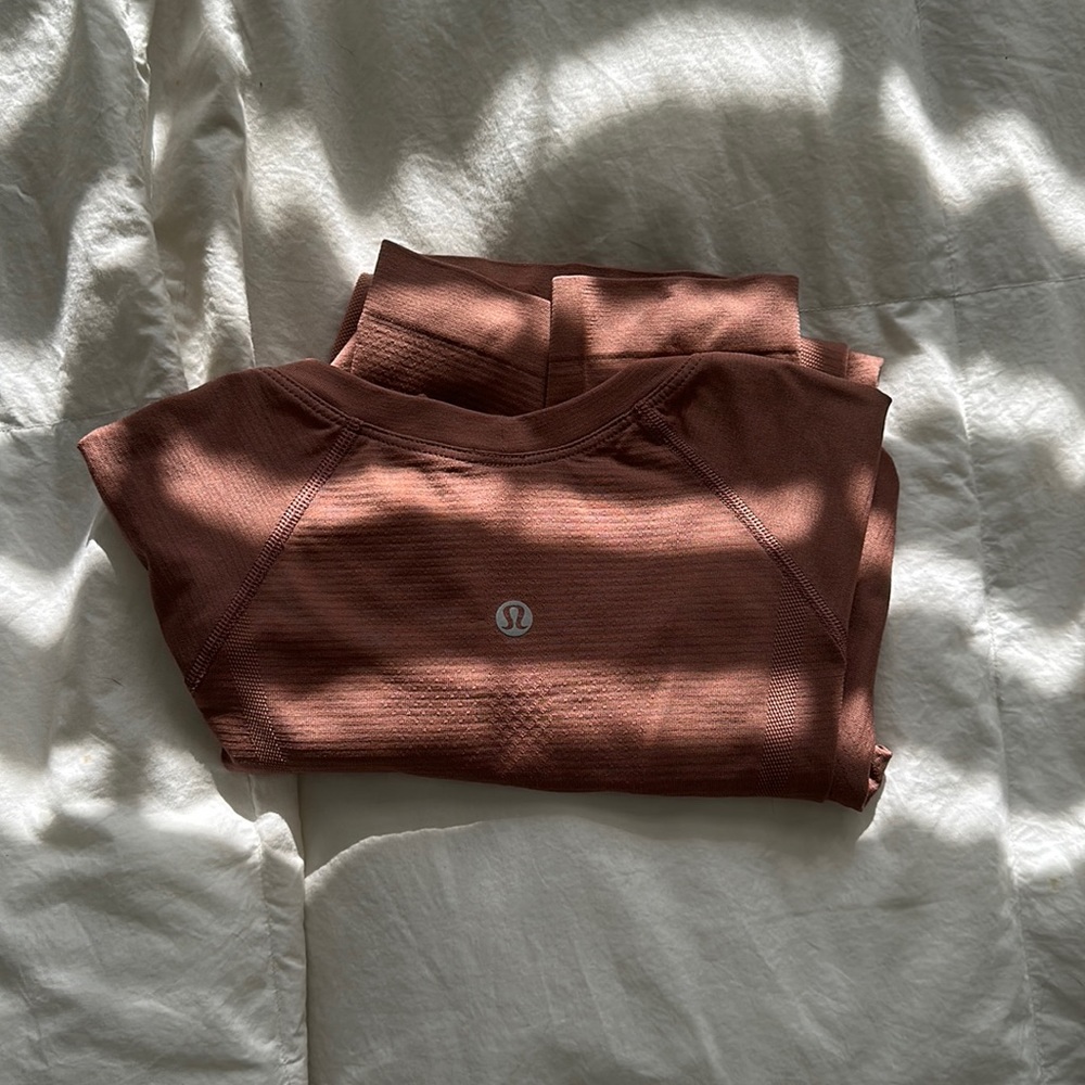 lululemon swiftly tech size six